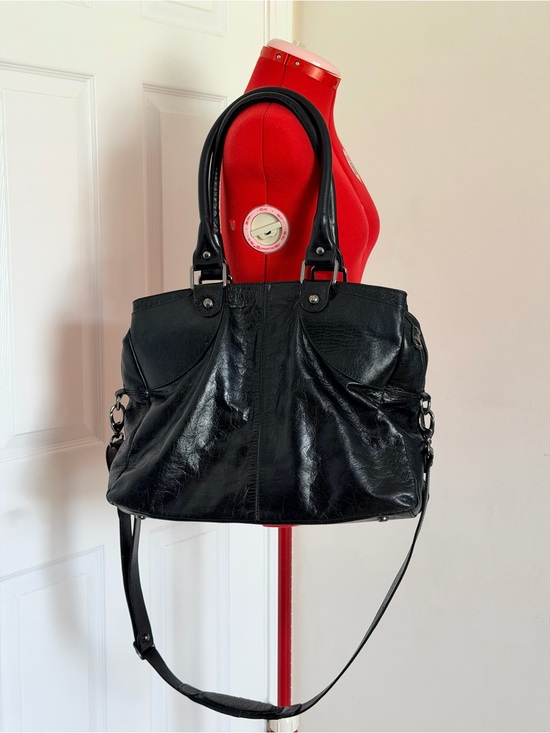 J’tote Handbags - NWOT J’Tote Genuine Patent Leather Laptop Bag Briefcase Tote Black Unisex Large